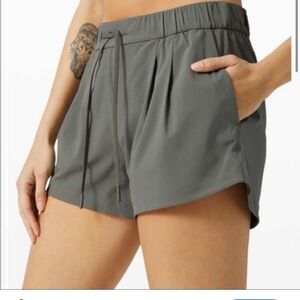 lululemon Stroll at Sundown Shorts